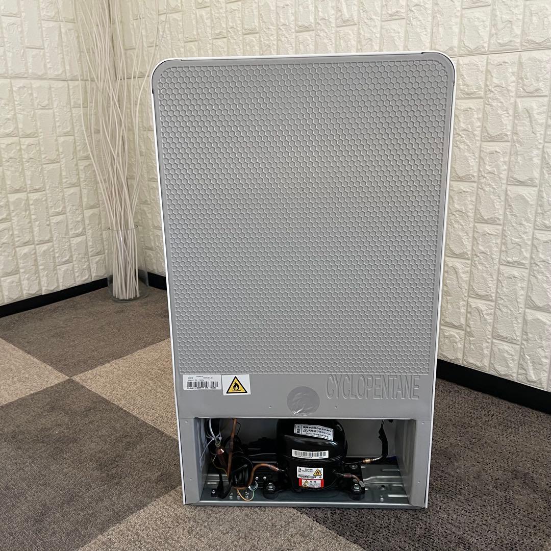 東京23区配送無料✨キズ多い為格安❗️冷蔵庫　コンフィー　コンパクトサイズ