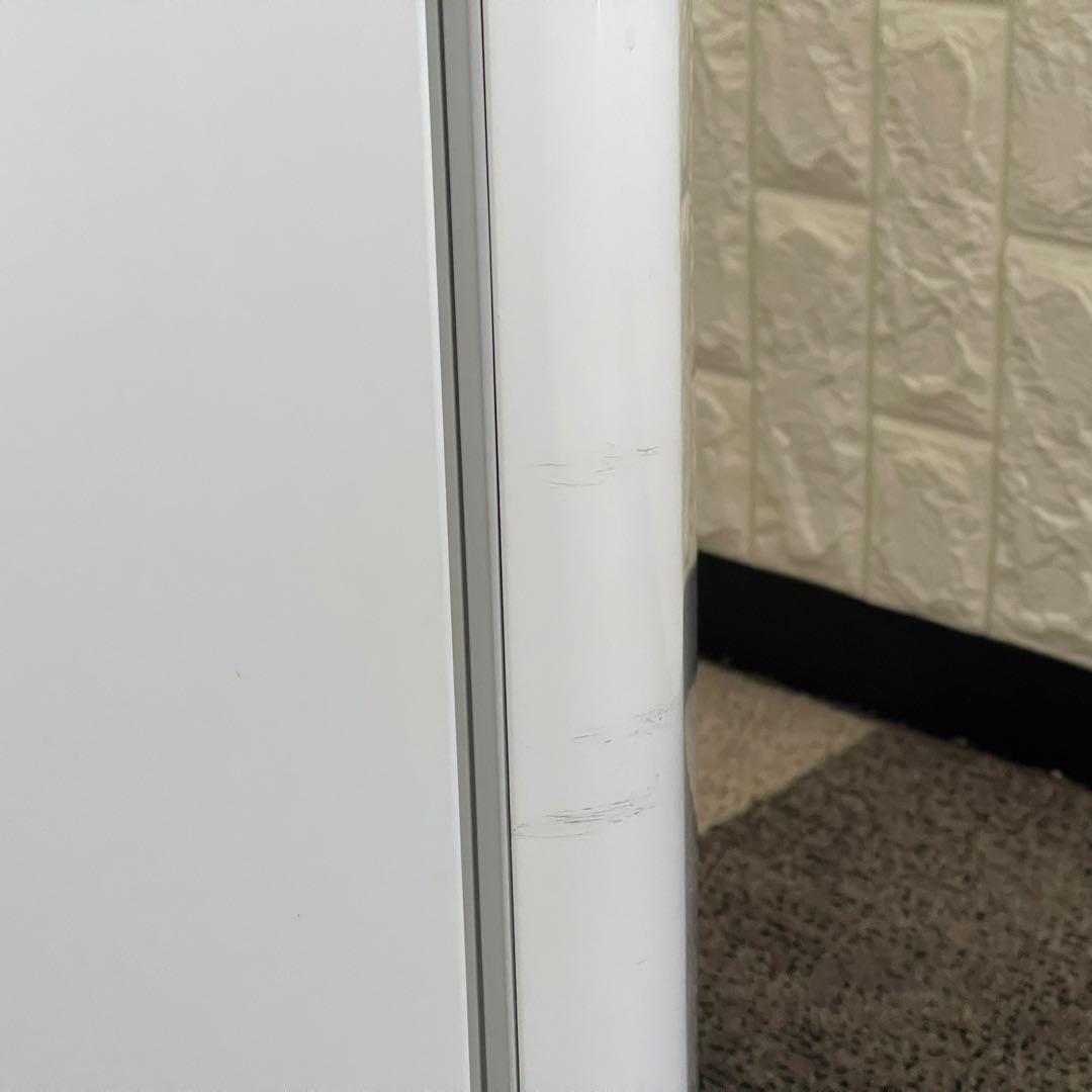 東京23区配送無料✨キズ多い為格安❗️冷蔵庫　コンフィー　コンパクトサイズ