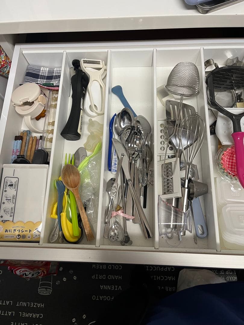 ニトリ　キッチンボード　食器棚ホワイト　リガーレ120 ゴミ箱付き