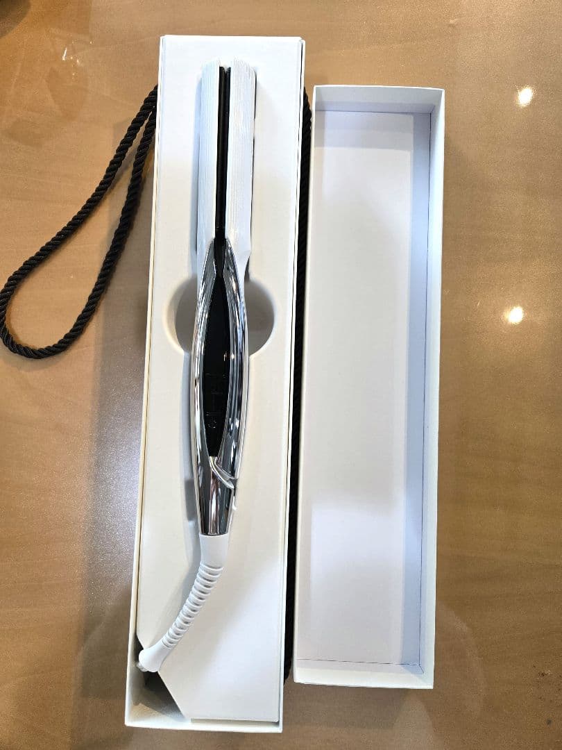 リファ ビューテック ストレート アイロン 中古 ホワイト