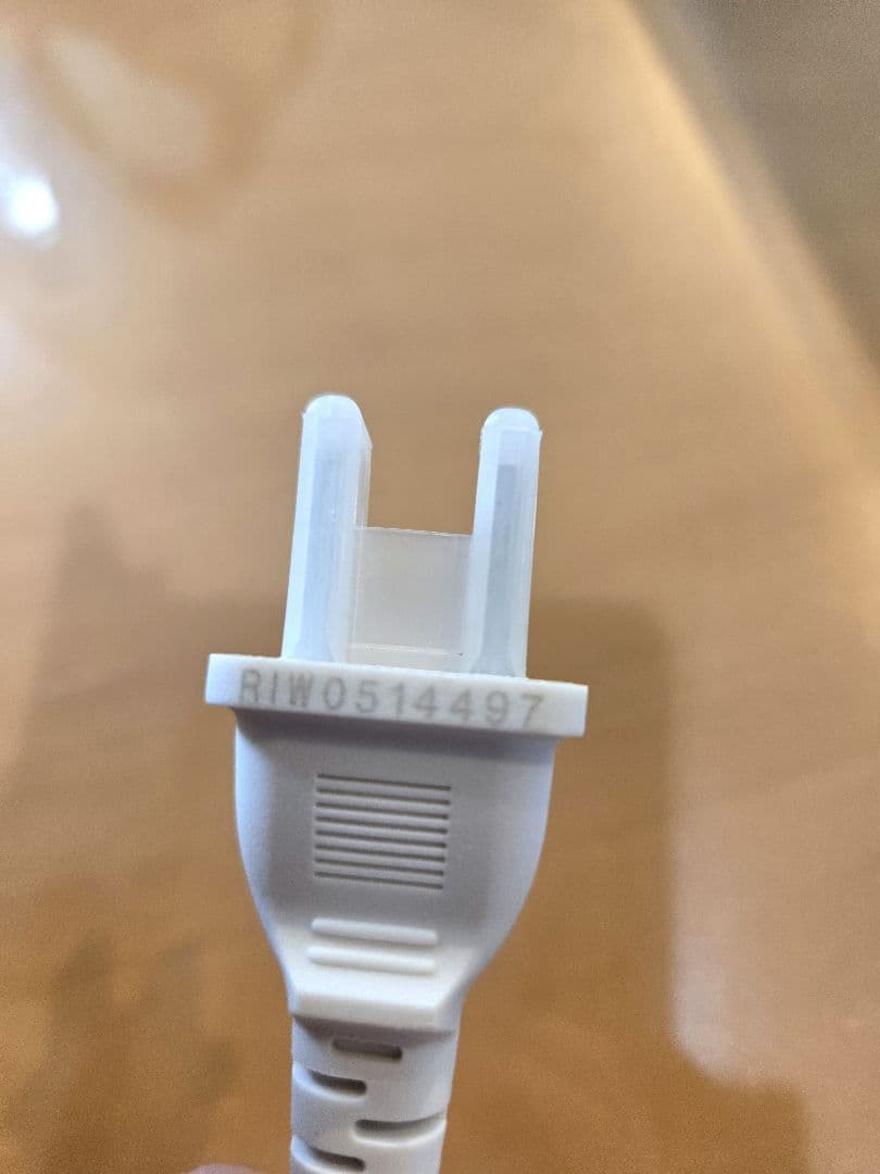 リファ ビューテック ストレート アイロン 中古 ホワイト