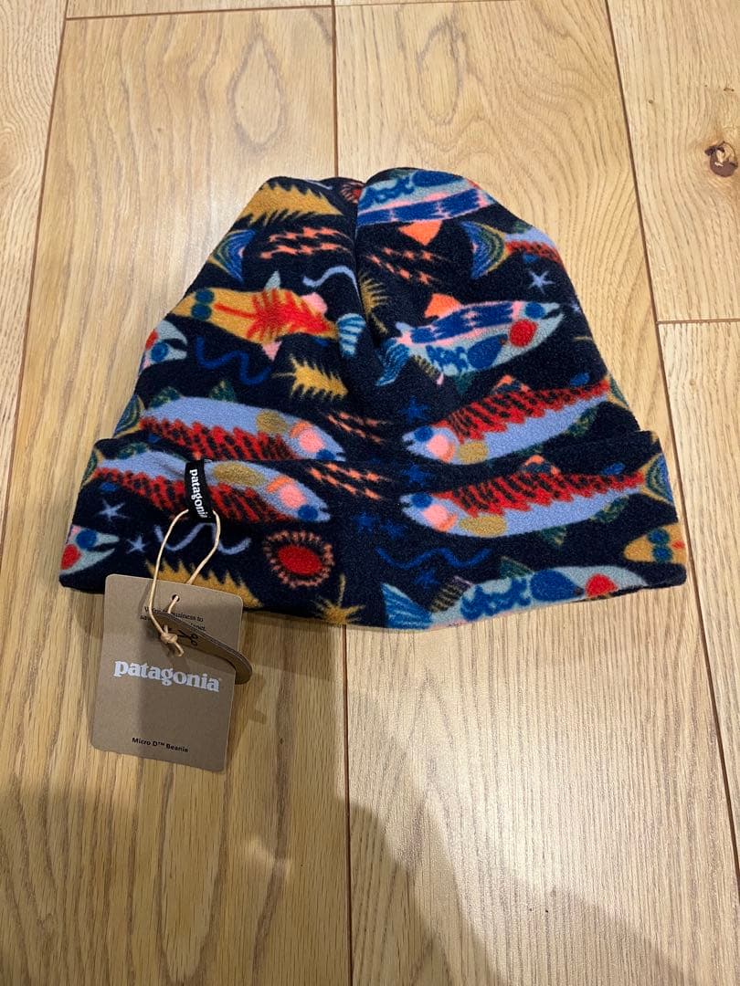 m*u様 【新品】patagonia マイクロD ビーニー トラウトSALMON