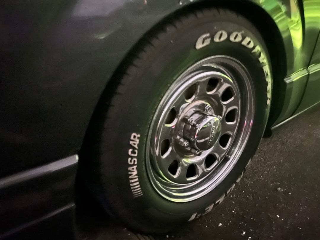 デイトナ16インチタイヤ・ホイールセット メッキホイールNASCAR 139.7