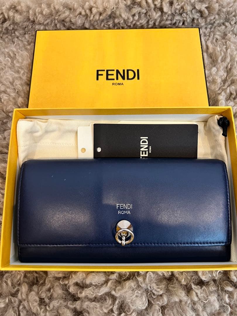 FENDI長財布