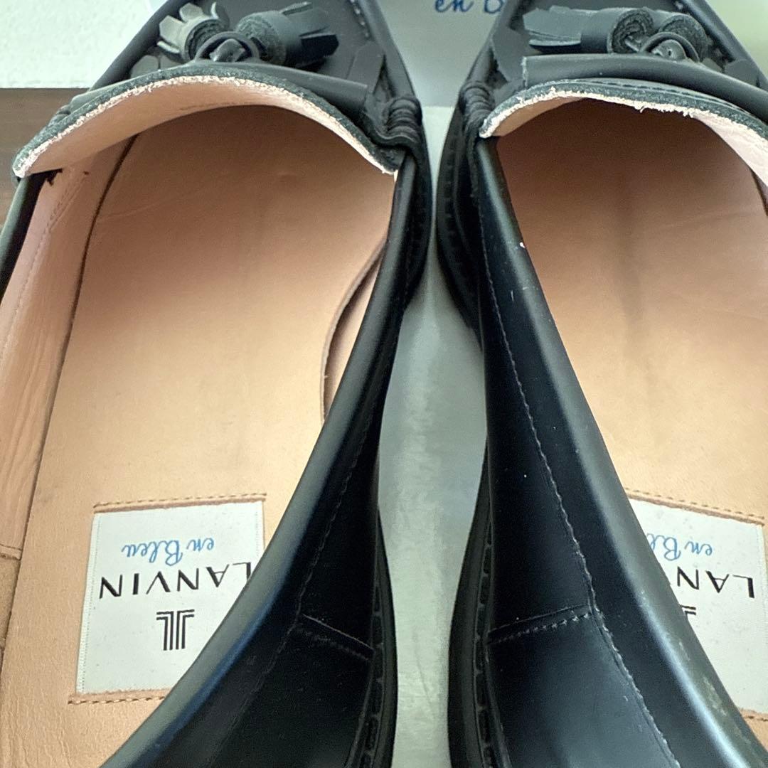 LANVIN ブラック ローファー タッセル付き