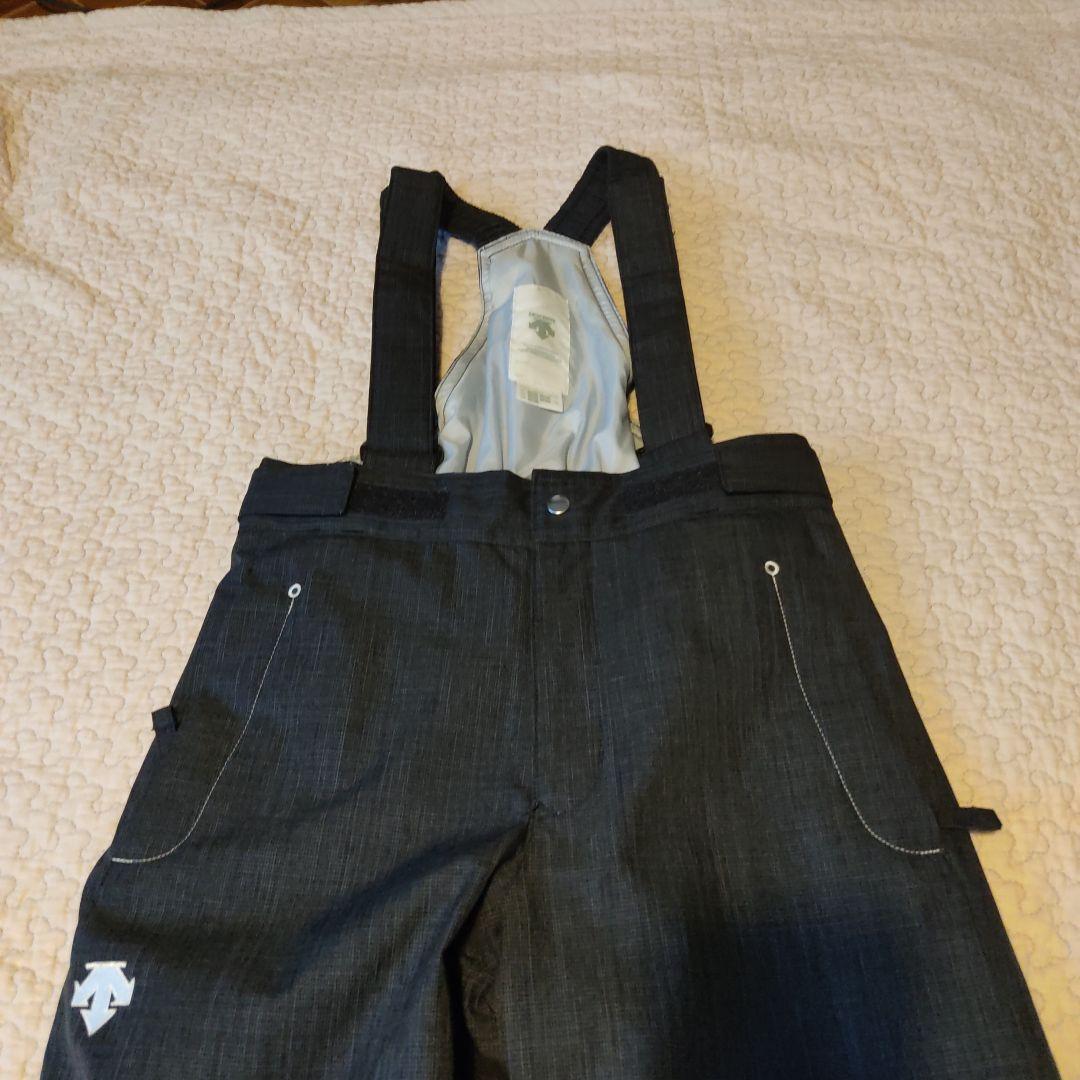 極美品デサント　スキーウェア　スノボ　130 DESCENTE