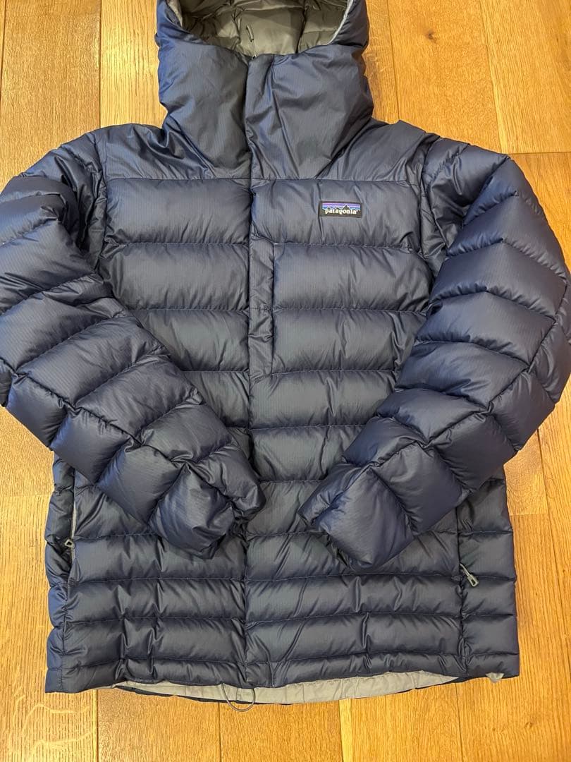パタゴニア　ハイロフトダウンフーディー　patagonia ネイビー