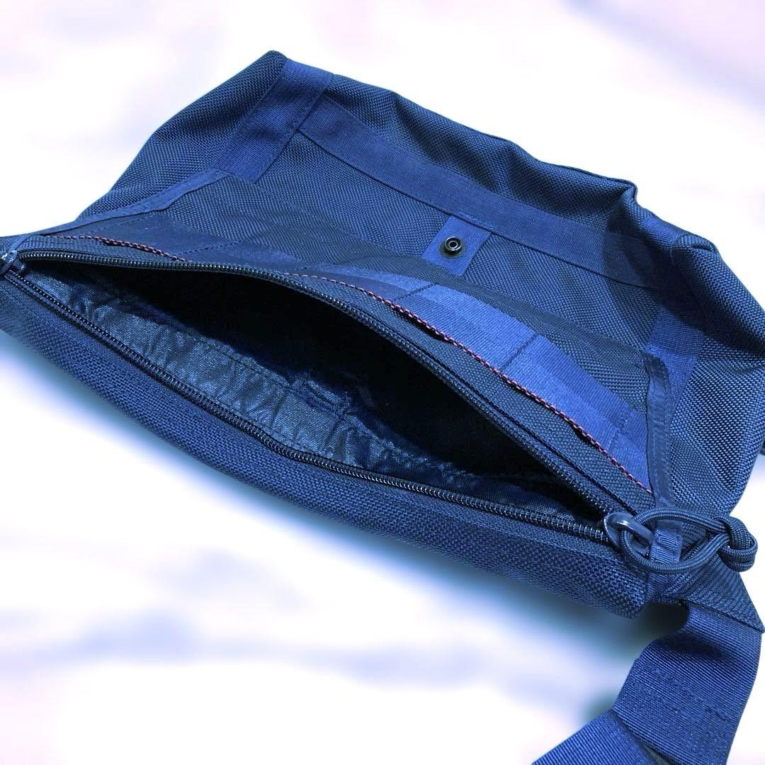 ブリーフィング　ショルダーバッグ　メッセージバッグ　ボディバッグ