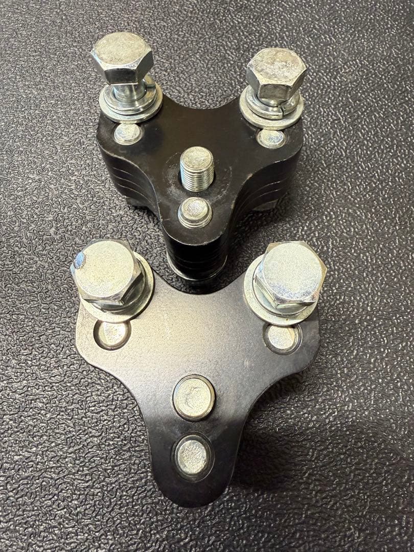 シルクロード　カローラスポーツ　ロールセンターアダプター