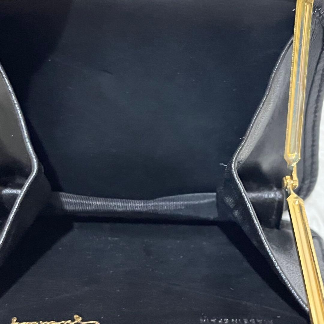 【美品】ジバンシー GIVENCHYがま口 ケース レザー小銭入れ　黒