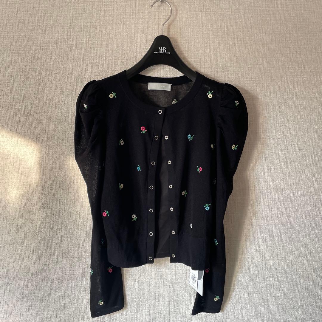 セルフォード　多機能フラワーエンブロイダリーカーディガン