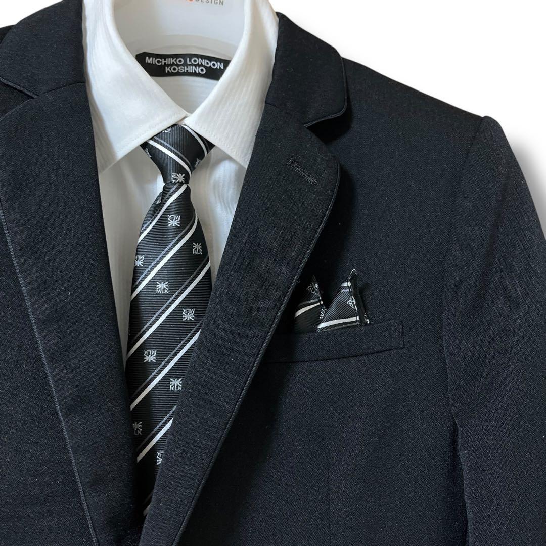 【極美品】ミチコロンドン　キッズスーツ(150) 男の子　匿名配送