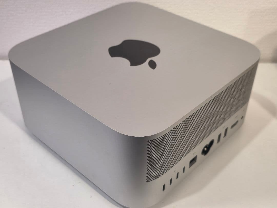 Mac Studio M2 Max / 32GBメモリ /4TB SSD