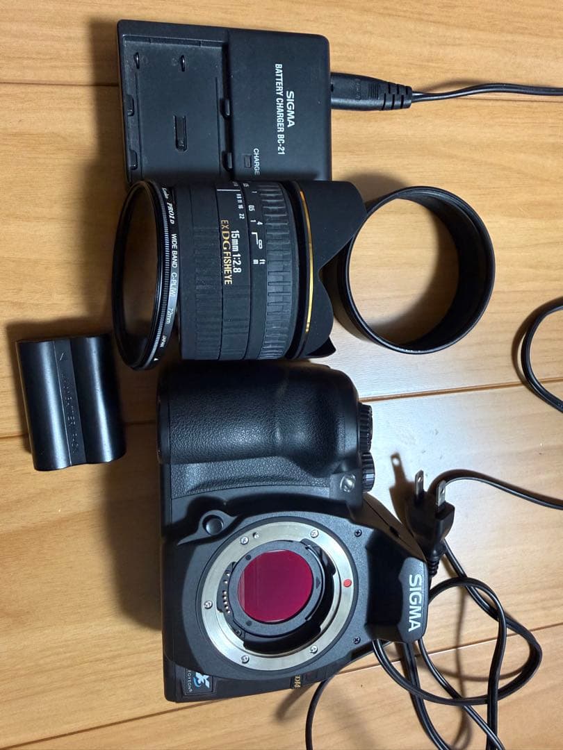 SIGMA シグマSD14+レンズ2種+フィルター+予備バッテリー1つのセット