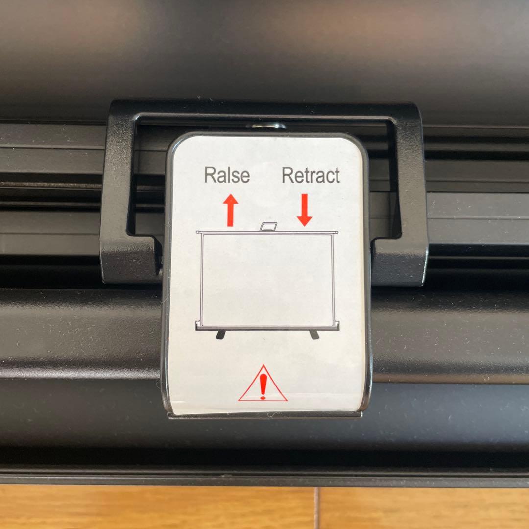 プロジェクタースクリーン 100インチ 自立式 4K対応（横浜市）