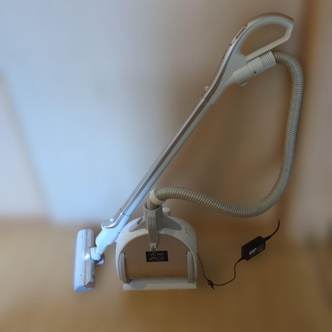 充電式　キャニスター　掃除機　　東芝　VC -NX2　サイクロン