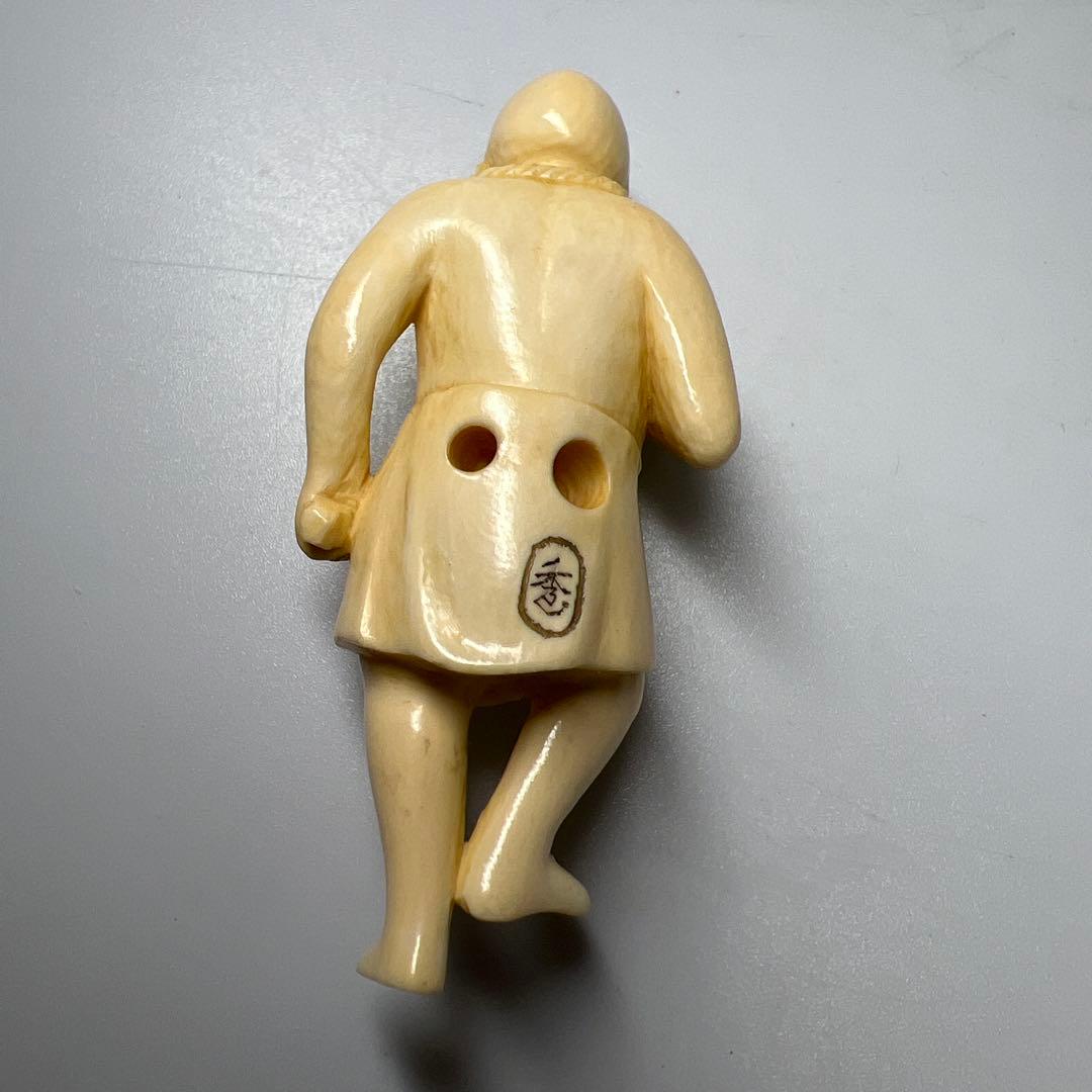 専用　在銘和彫人物根付　18g 東Y8-0206☆2Fトヒコオ