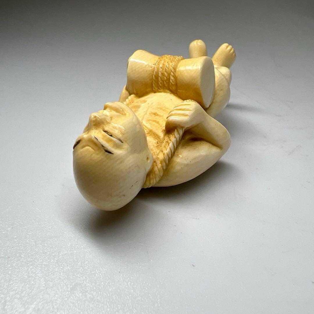 専用　在銘和彫人物根付　18g 東Y8-0206☆2Fトヒコオ