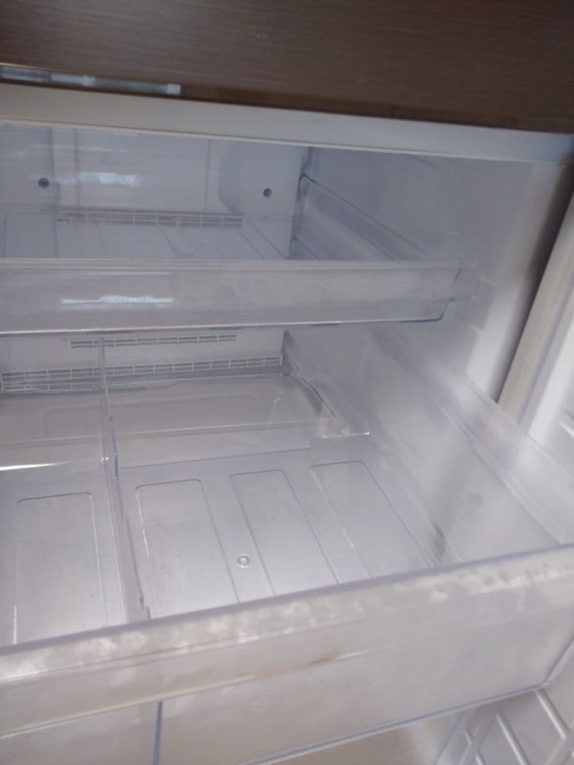 【専用：ゆっくり饅頭ヨロズ支店様用】SHARP 271L 冷蔵庫 2017年製