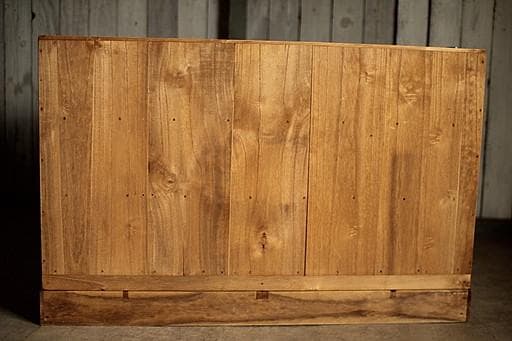 古い木製のチェスト　引き出し3段　桐箪笥