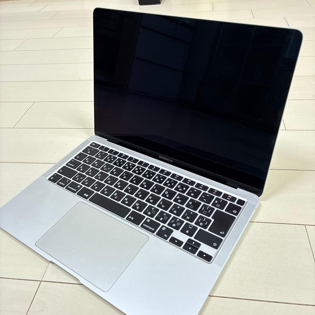 Apple MacBook Air (M1,8GB,256GB) 本体