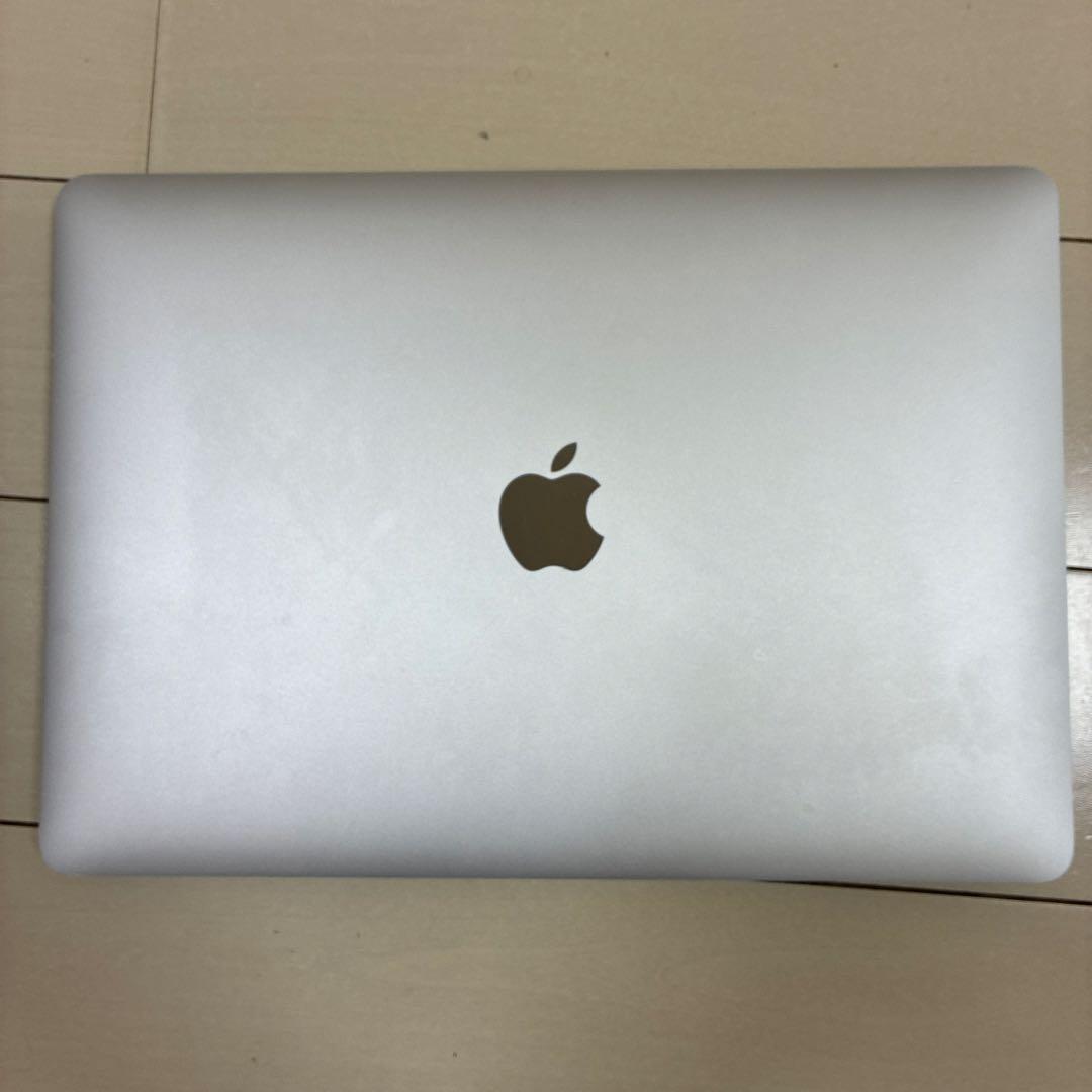Apple MacBook Air (M1,8GB,256GB) 本体