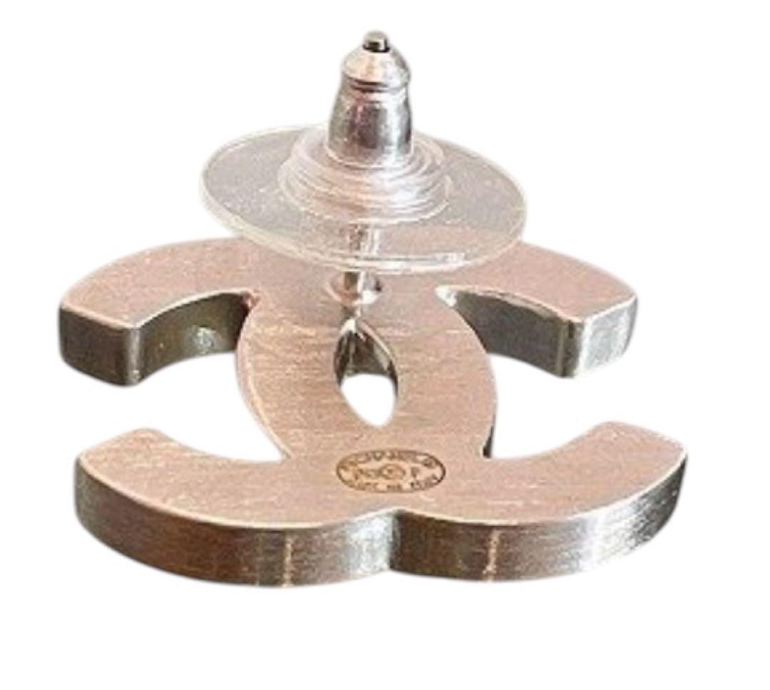 【正規品】シャネル ブラック ロゴ ピアス ココ レザー メンズ 片耳 両耳