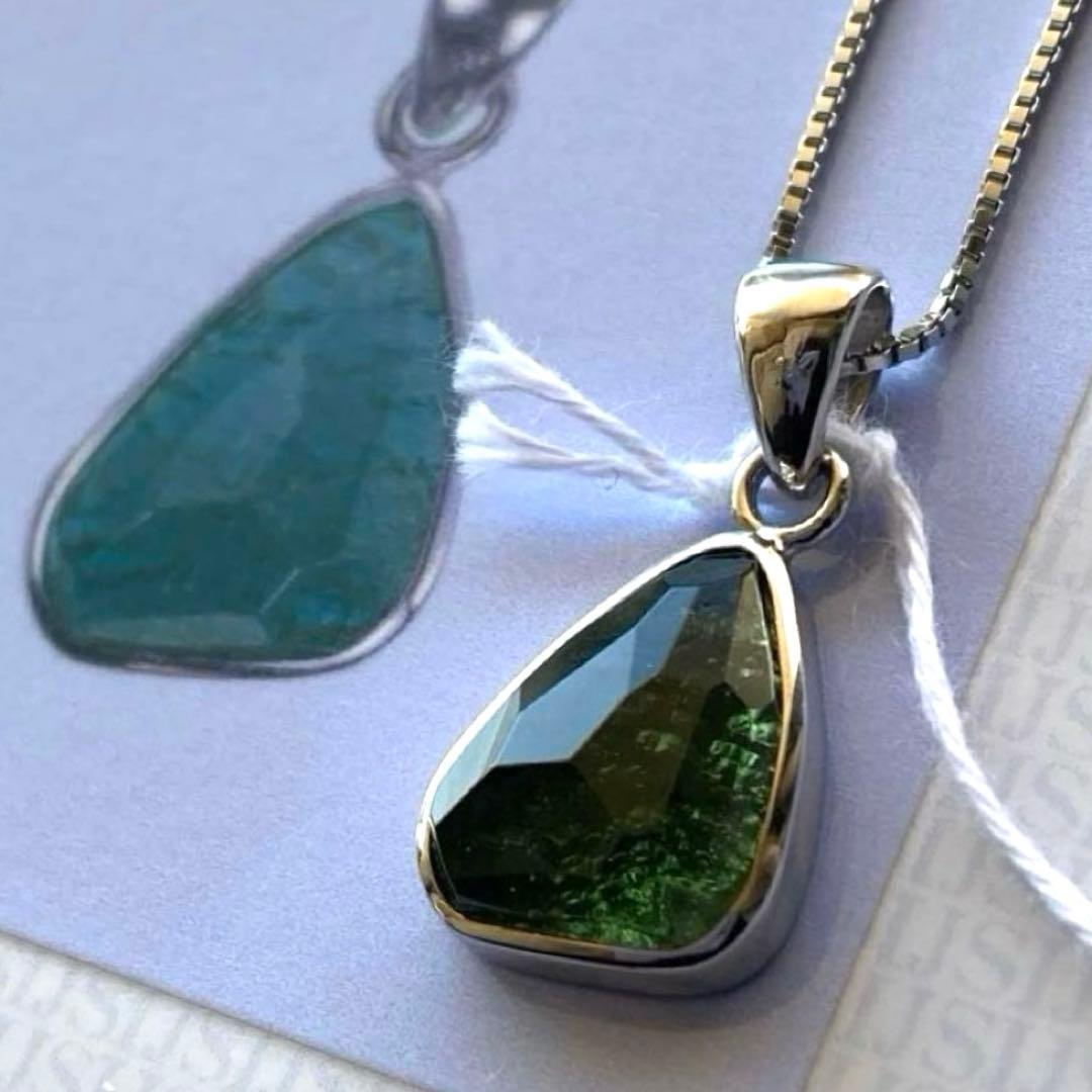 SALE❣️【鑑別書付】希少❣️トップクラスのグリーン❣️モルダバイトネックレス