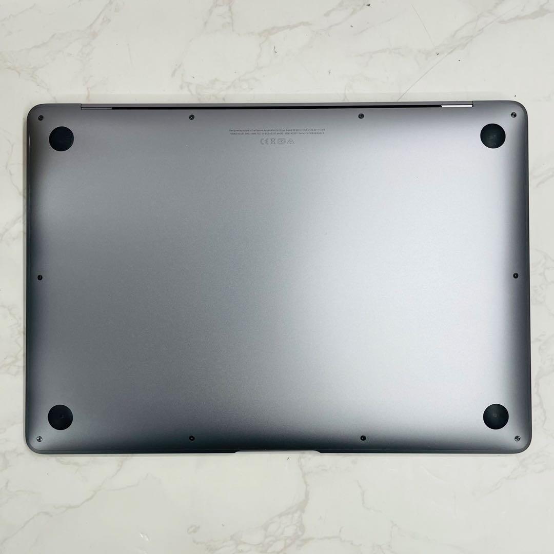 Macbook air M1 13インチ 16GB 256GB 充放電111回