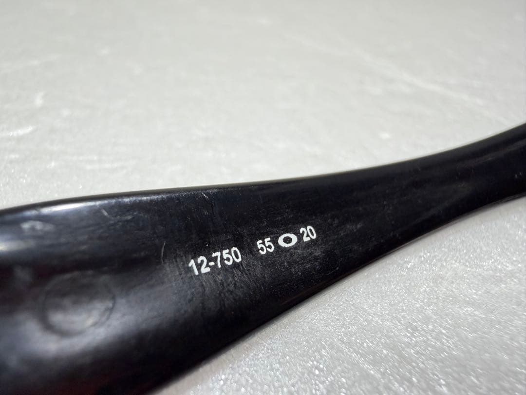 オークリー モンスタードッグ　12-750 ハイドロフォビック　ポラライズド