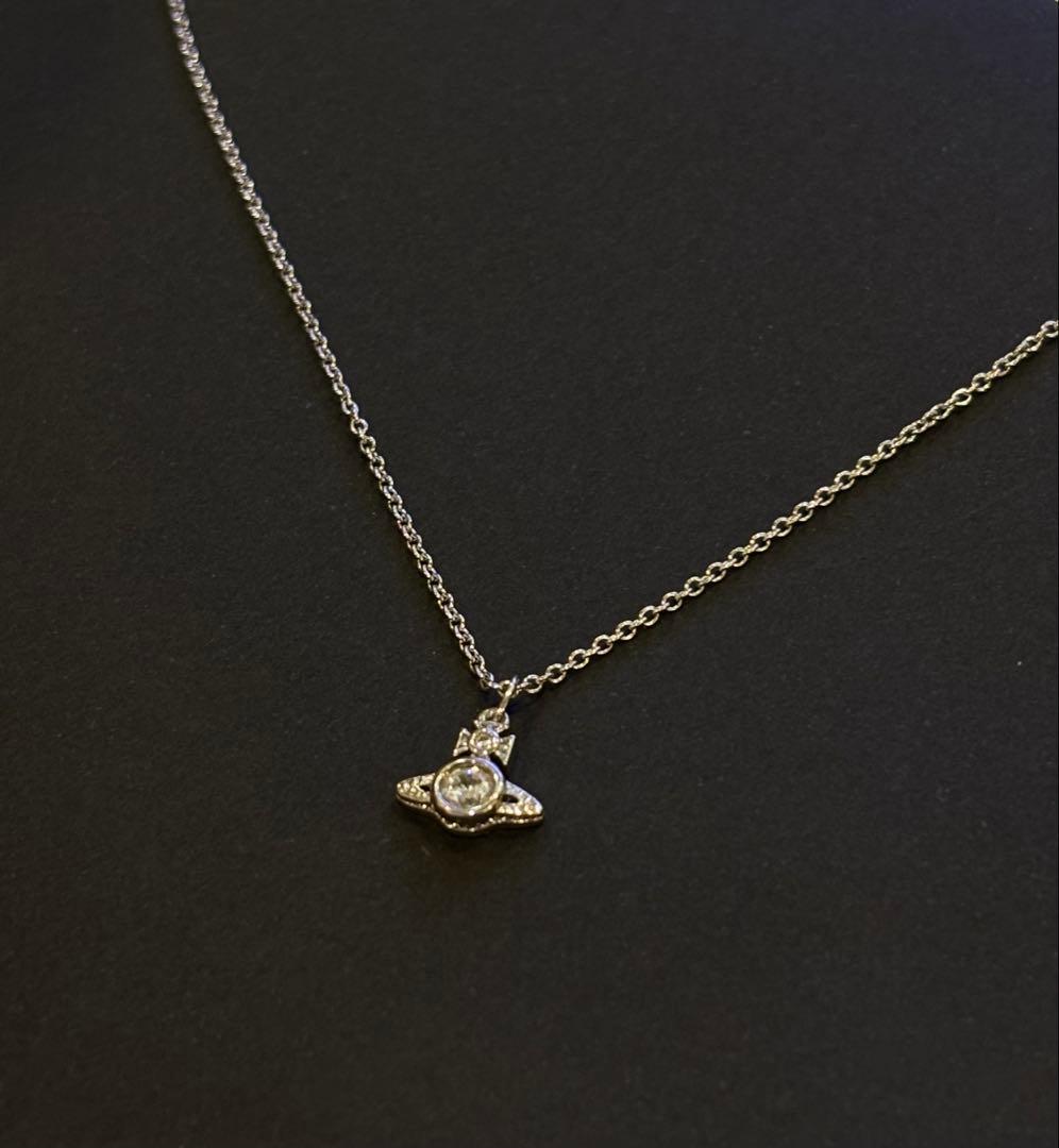 Vivienne Westwood LONDON ORB ネックレス