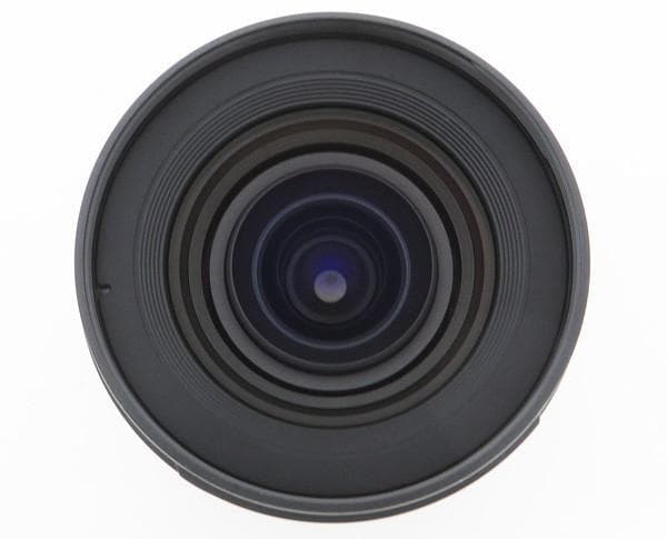 高級レンズ　OLYMPUS M.ZUIKO 12-45mm F4 PRO