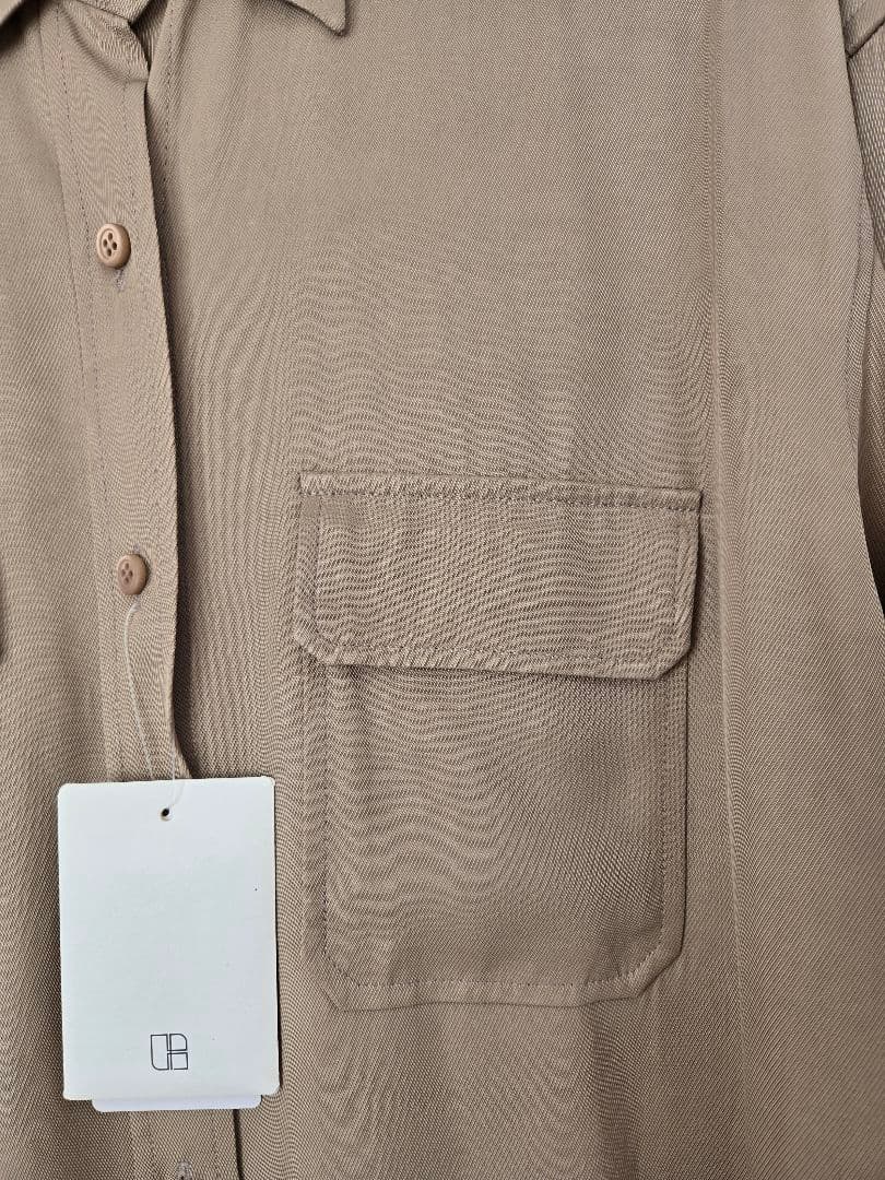 タグ付き未使用品【Safari シャツ】