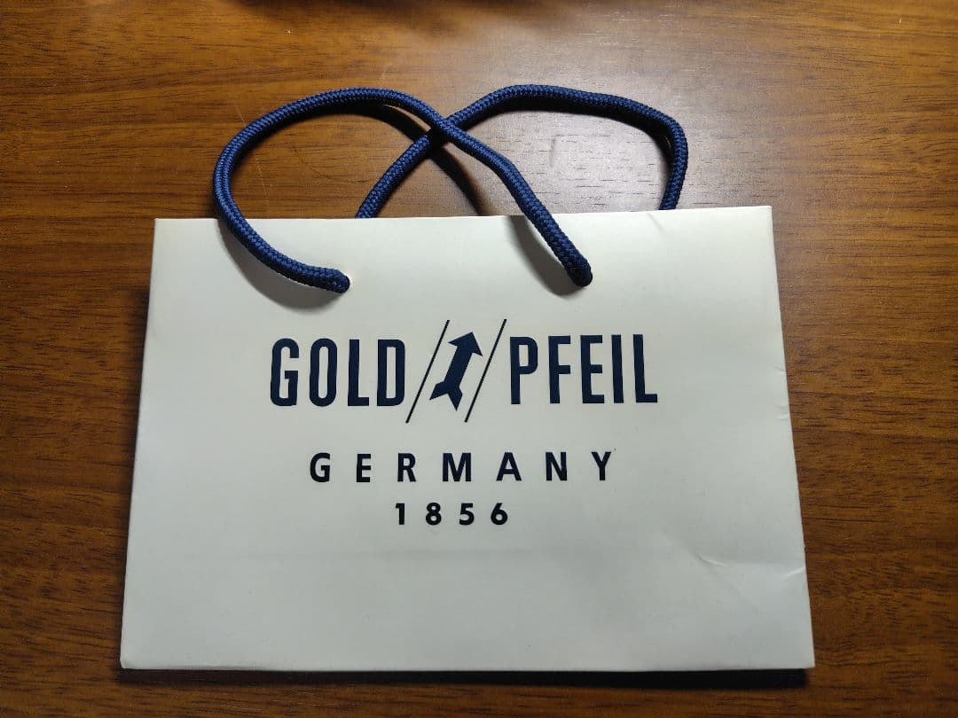 【新品未使用】GOLD PFEIL バーガンディ(赤ワイン色) レザー 名刺入れ