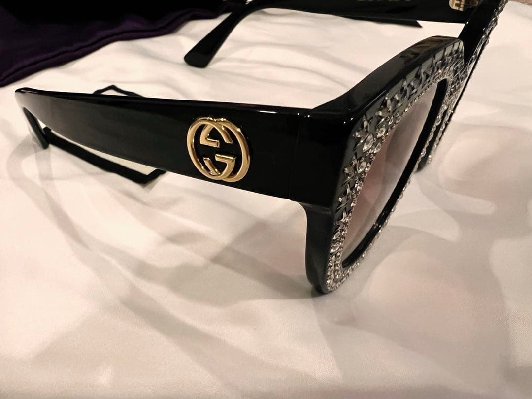 激レア！GUCCI ビジュー付きサングラス