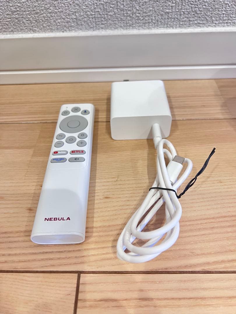 【中古】NEBULA Capsule Air プロジェクター本体　スタンド付