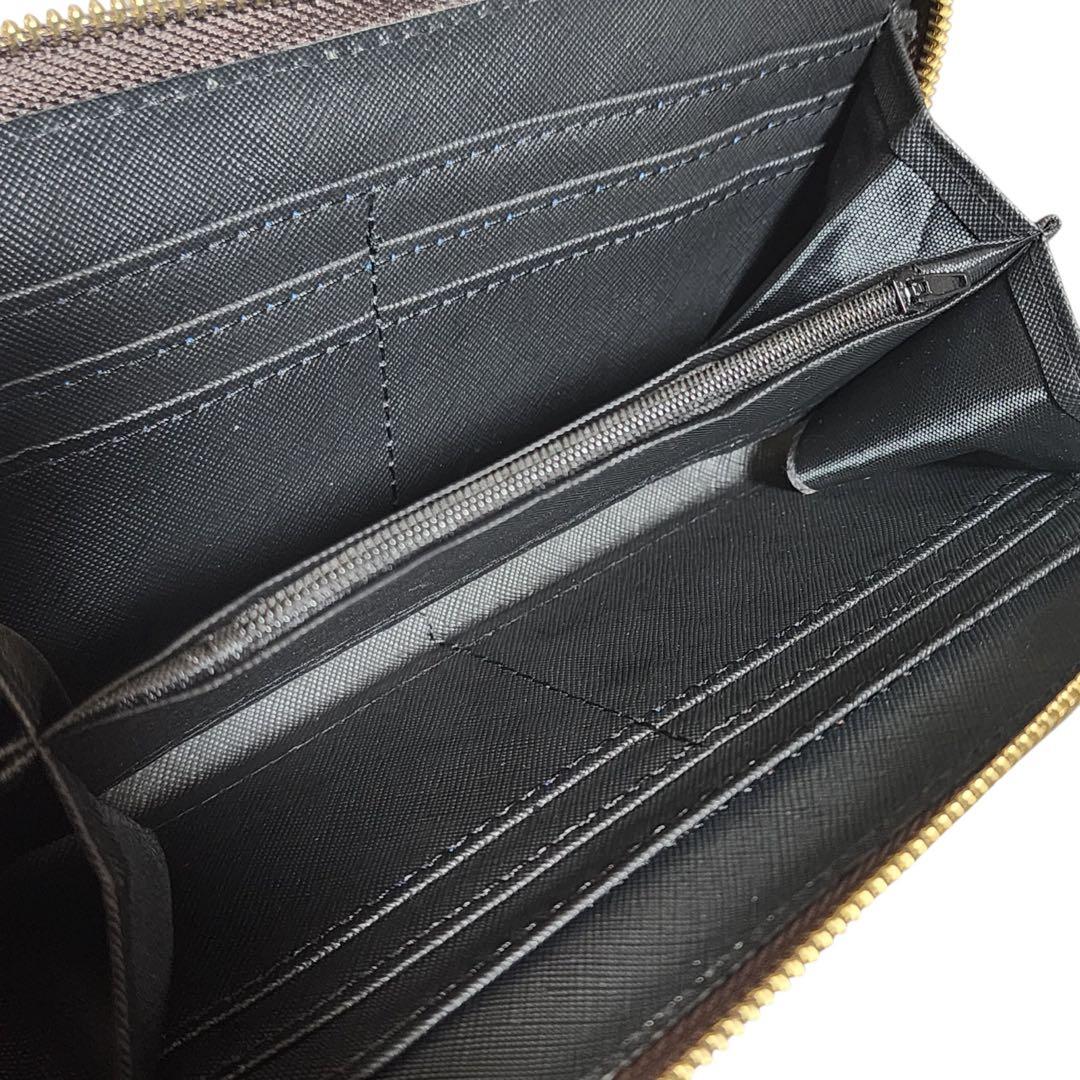 ユ*ミ様 CELINE　長財布　ラウンドジップ　トリオンフ　ノベルティ