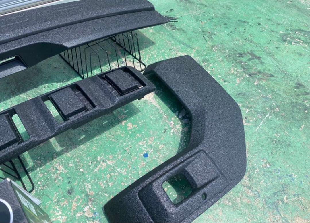 デリカミニ　ラプターライナー　グリル　カスタム