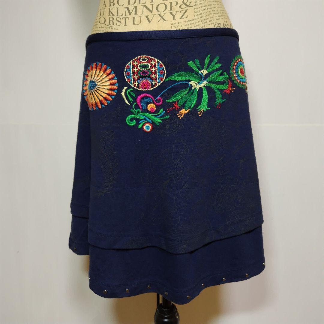 Desigual ネイビーレイヤード刺繍スカート試着のみ美品 リゾートワンピース