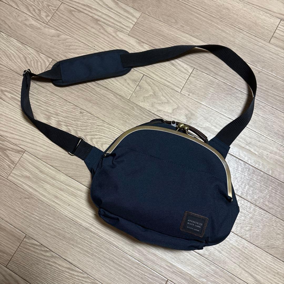 美品　あやの小路　がま口ポシェット型ボディバッグ コーデュラ