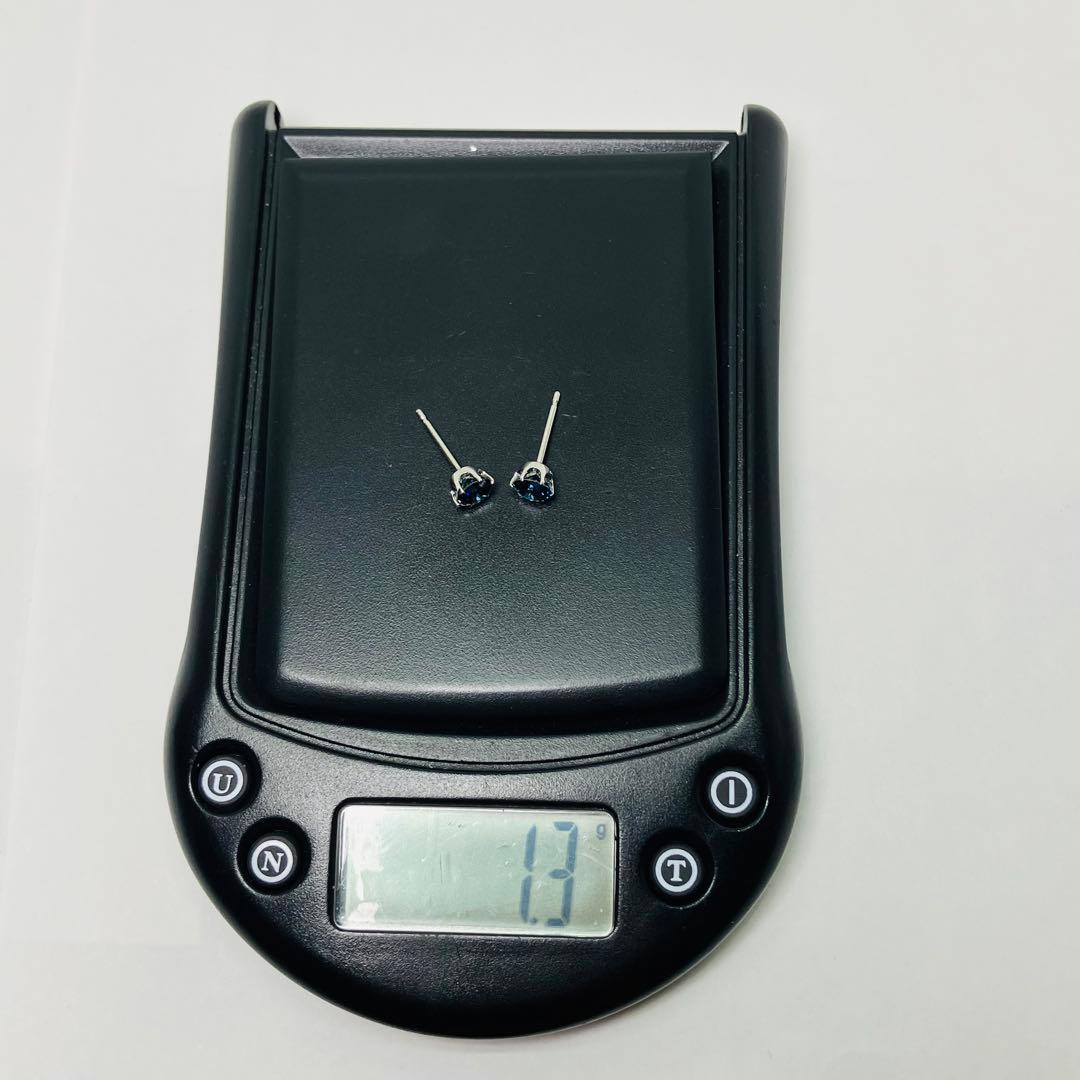 美品 Pt900 トリート ブルーダイヤモンド ピアス BD:1.027ct