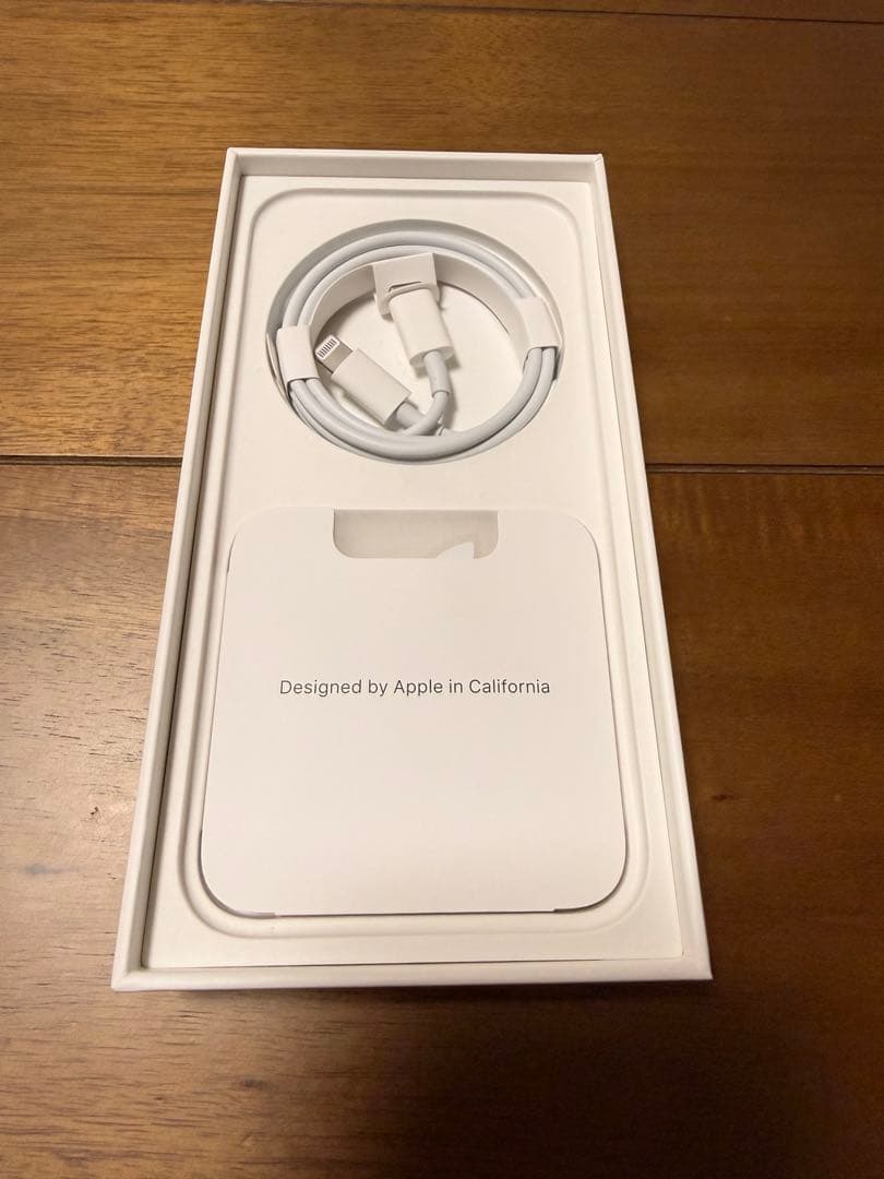 極美品 早い者勝ち iPhone13 本体 ケース有り 充電ケーブル有り