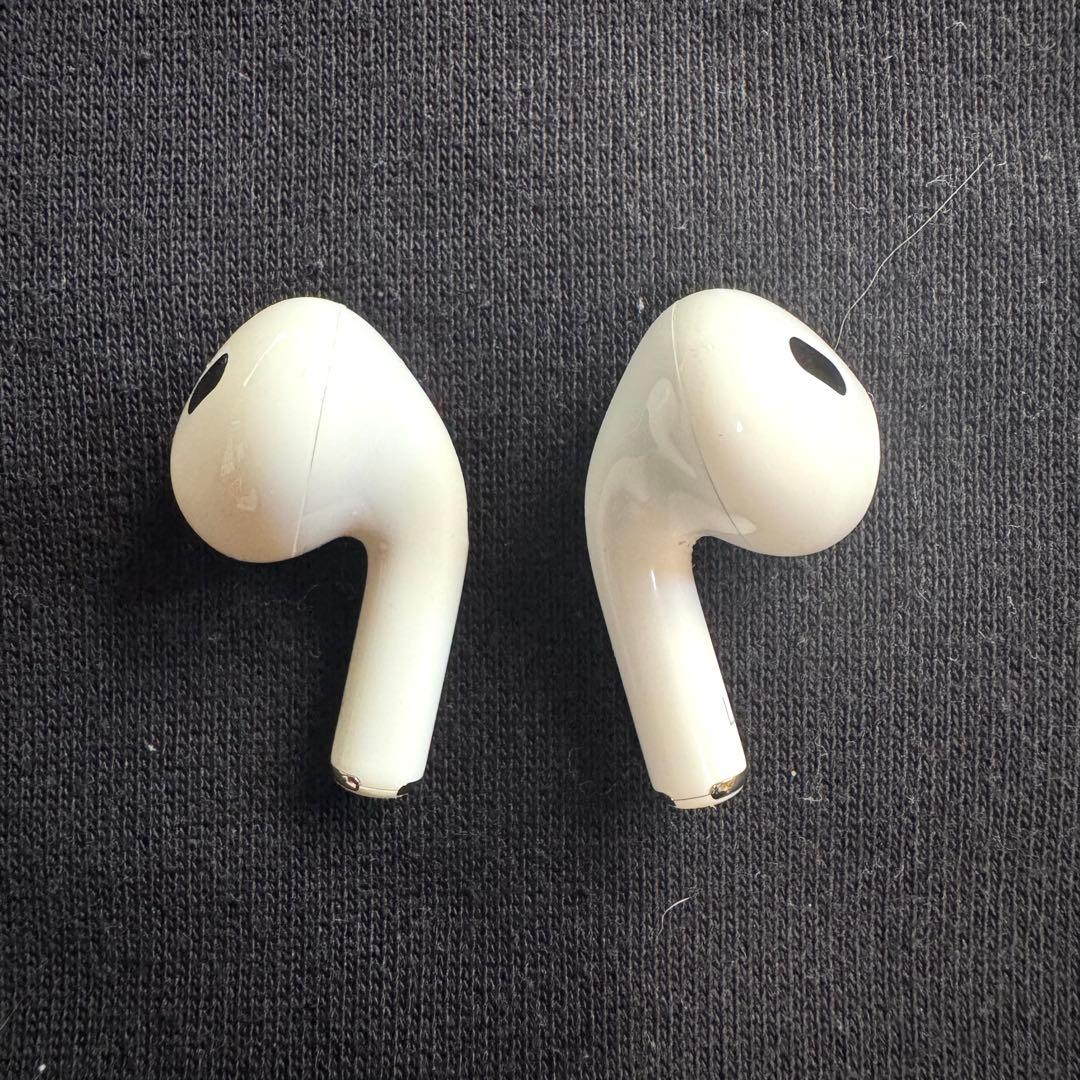 AirPods pro2 usb-c 本体 イヤーチップ新品　充電ケース付き