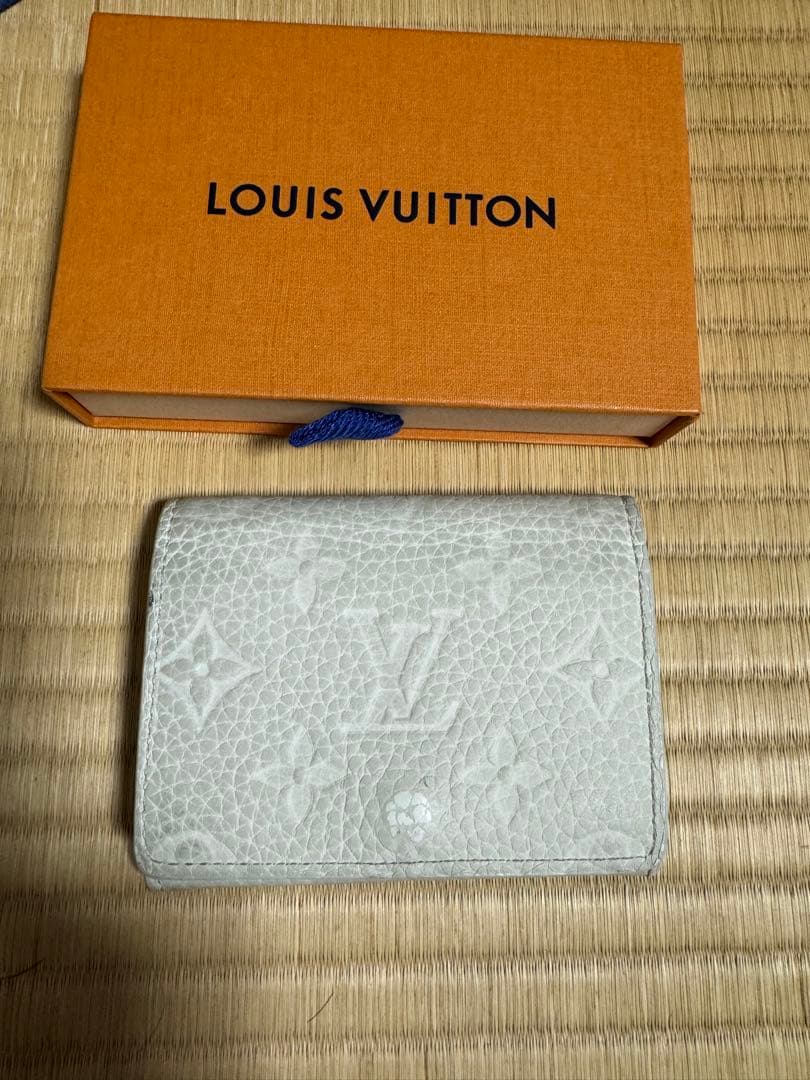 LOUIS VUITTON 名刺入れ カードケース　M83306
