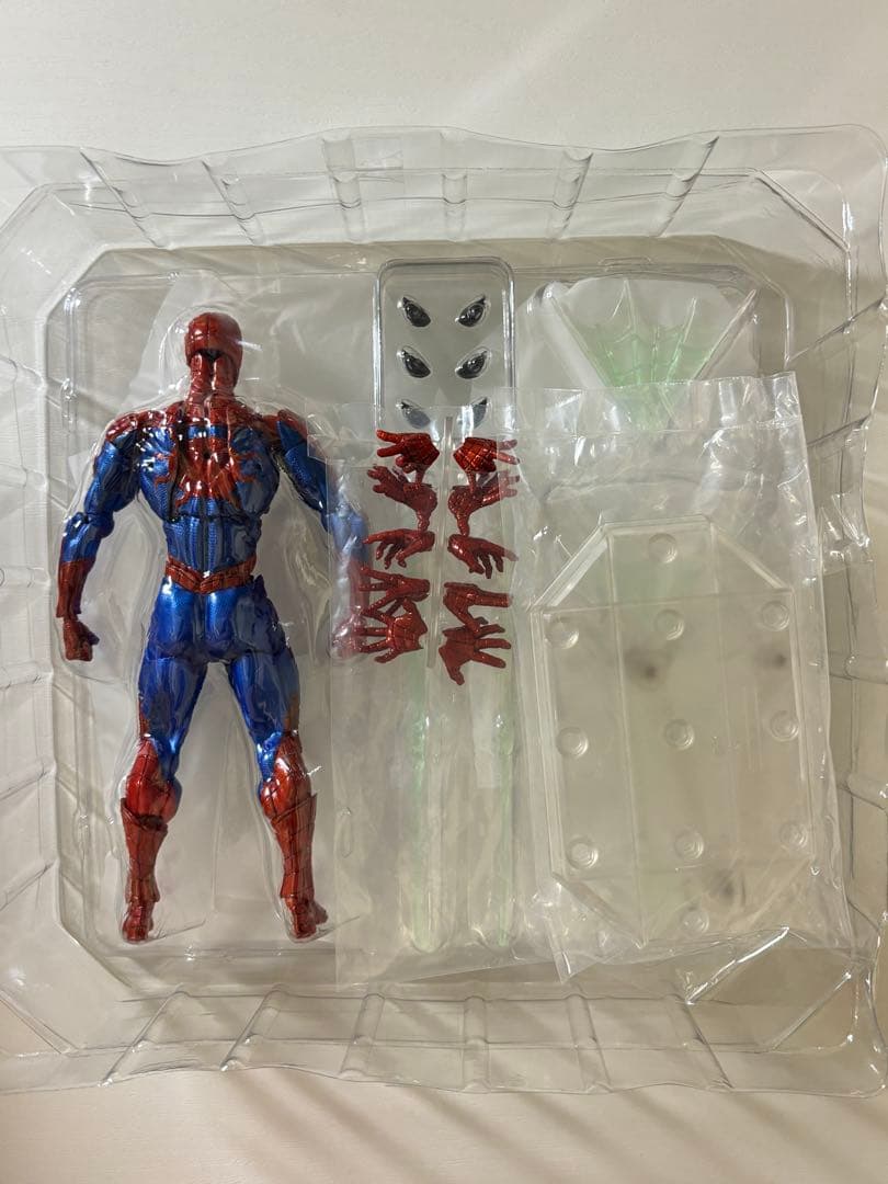 REVOLTECH スパイダーマン Ver.2.0 可動フィギュア
