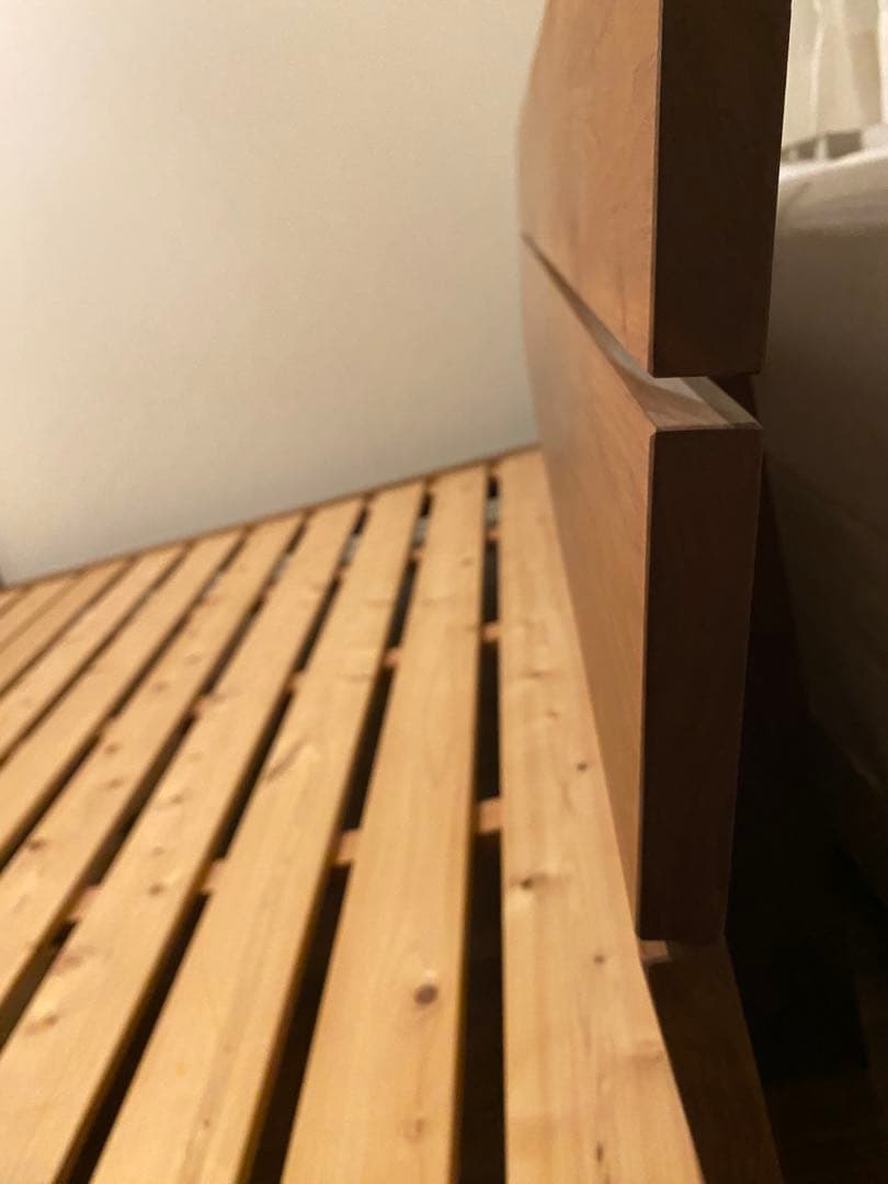 木製　ワイドダブルベッドフレーム　木目の美しいウォールナット無垢