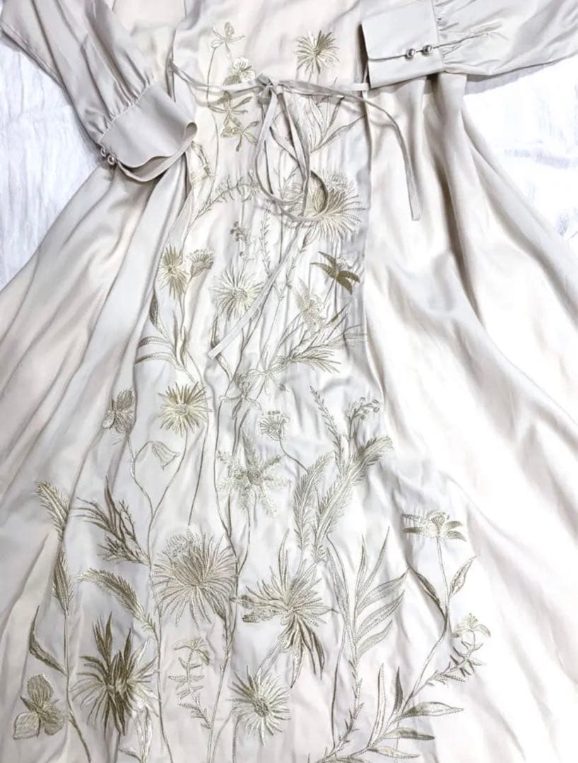 美品⭐︎AMERI MADELYN EMBROIDERY DRESS