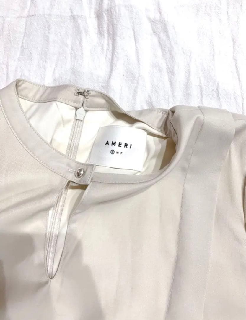 美品⭐︎AMERI MADELYN EMBROIDERY DRESS