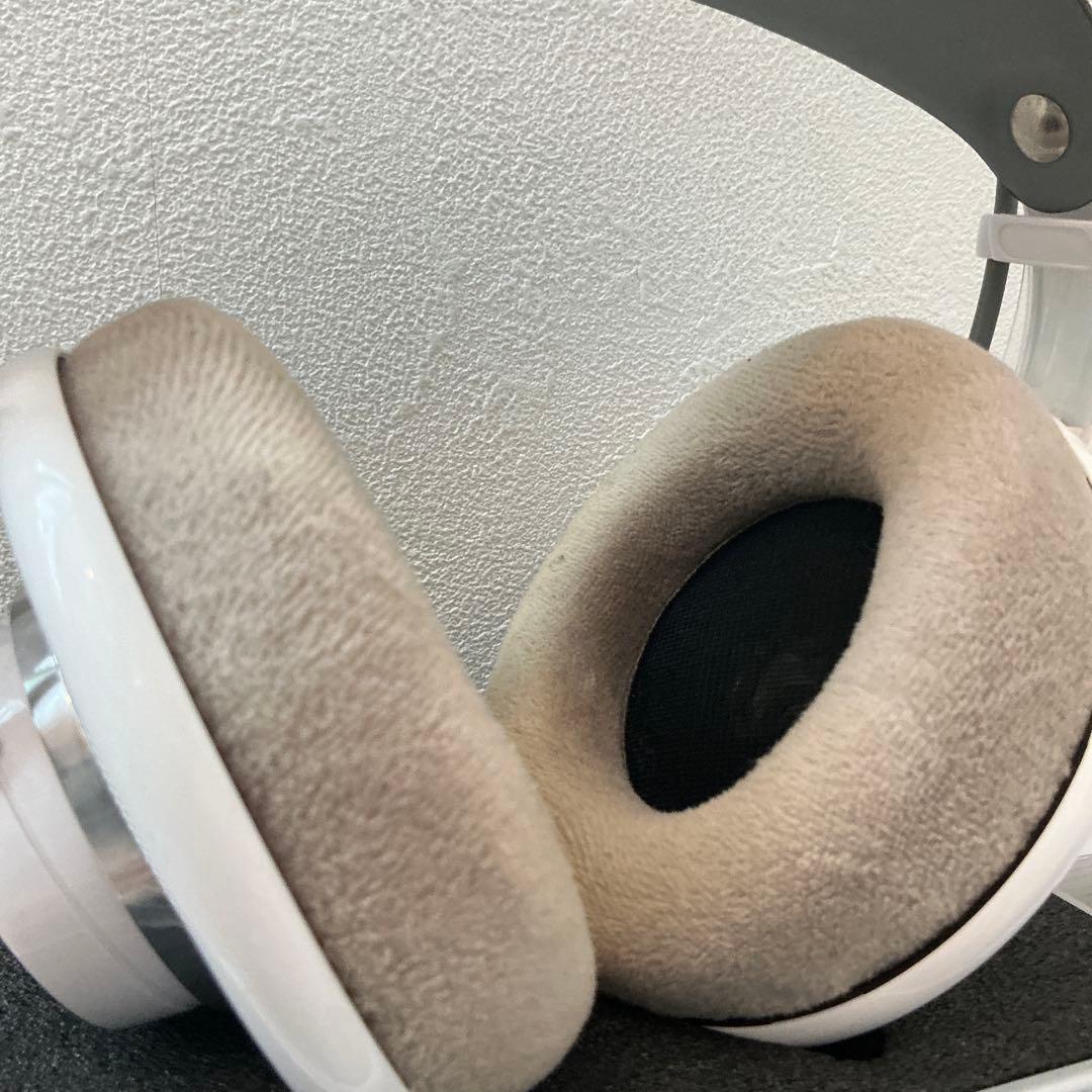 AKG K701 有線ヘッドホン スタンド付き