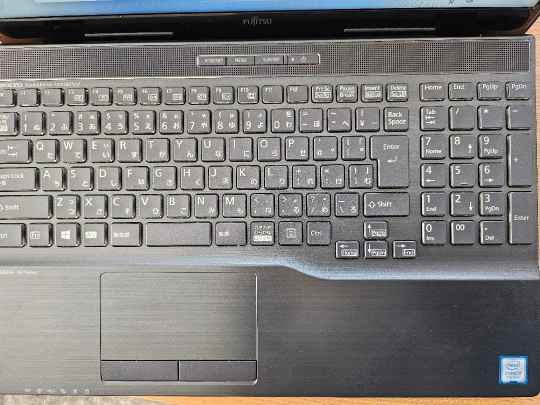 ノートPC Fujitsu LIFEBOOK AH77/D3